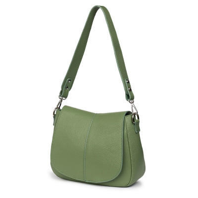 Дамска чанта от естествена кожа Roberta, фъстък зелена
